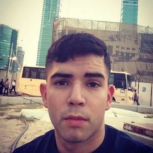 Meet your Posher, Chris